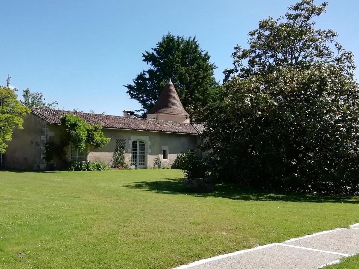 Chateau Des Salles Saint-Fort-sur-Gironde المظهر الخارجي الصورة